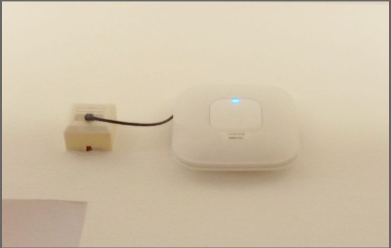 Datei:20190412-HRO-Stadtbuecherei-Router.jpg